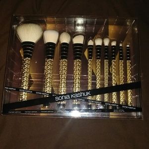 Sonia Kashuk 10 piece Facet-nating 2015